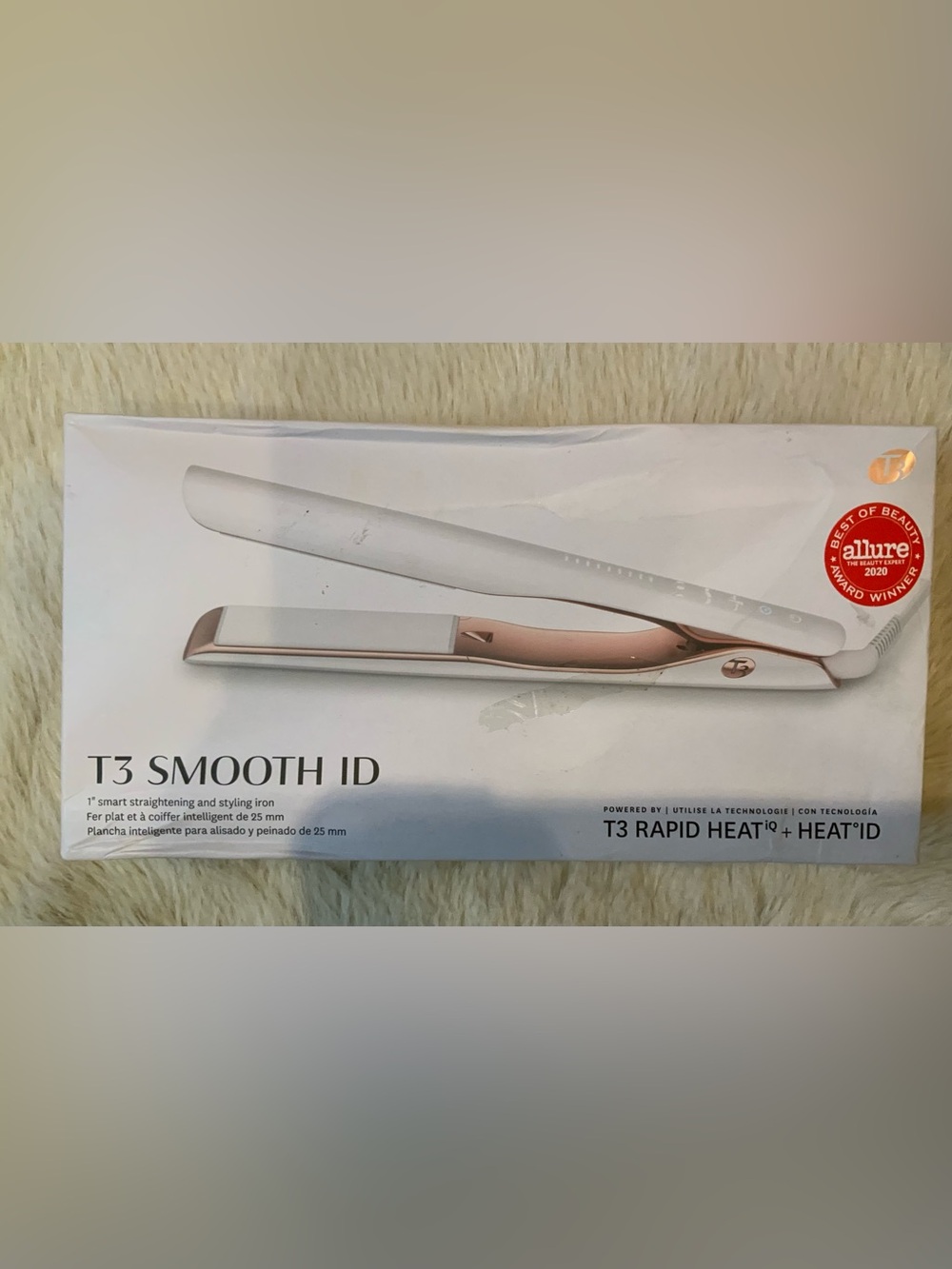 T3 Smooth ID White with Rose Gold Flat Iron